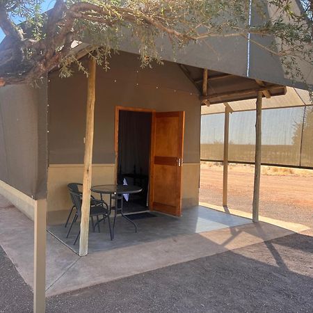 Lapa Lange Game Lodge Mariental Exterior foto