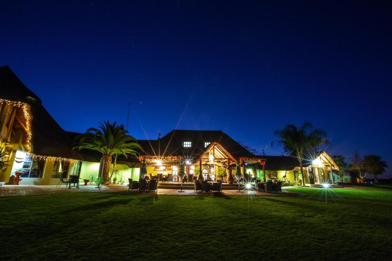 Lapa Lange Game Lodge Mariental Exterior foto